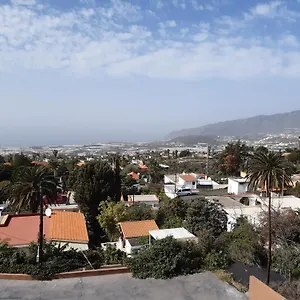 apartamentos-dos-palmas.in-canary-islands.com/